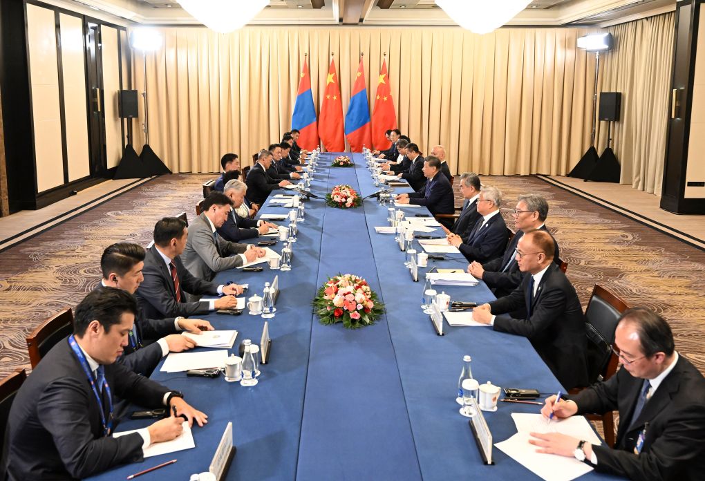 ZOI94gw43Coy99P2.jpg