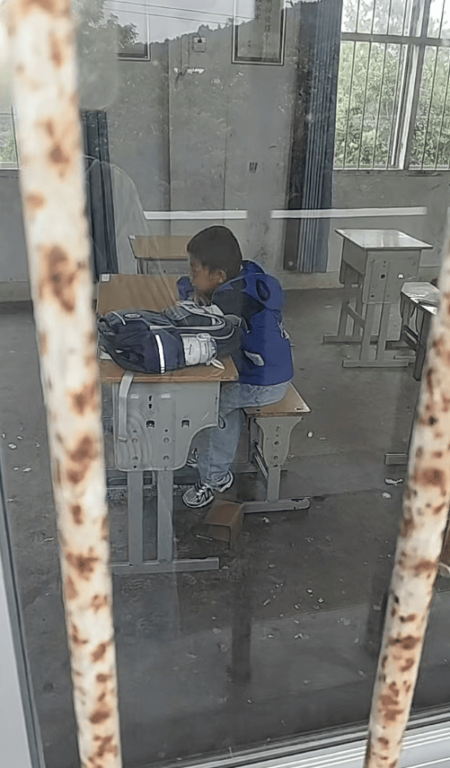 DoA3tpTSkSl3LNLN.jpg